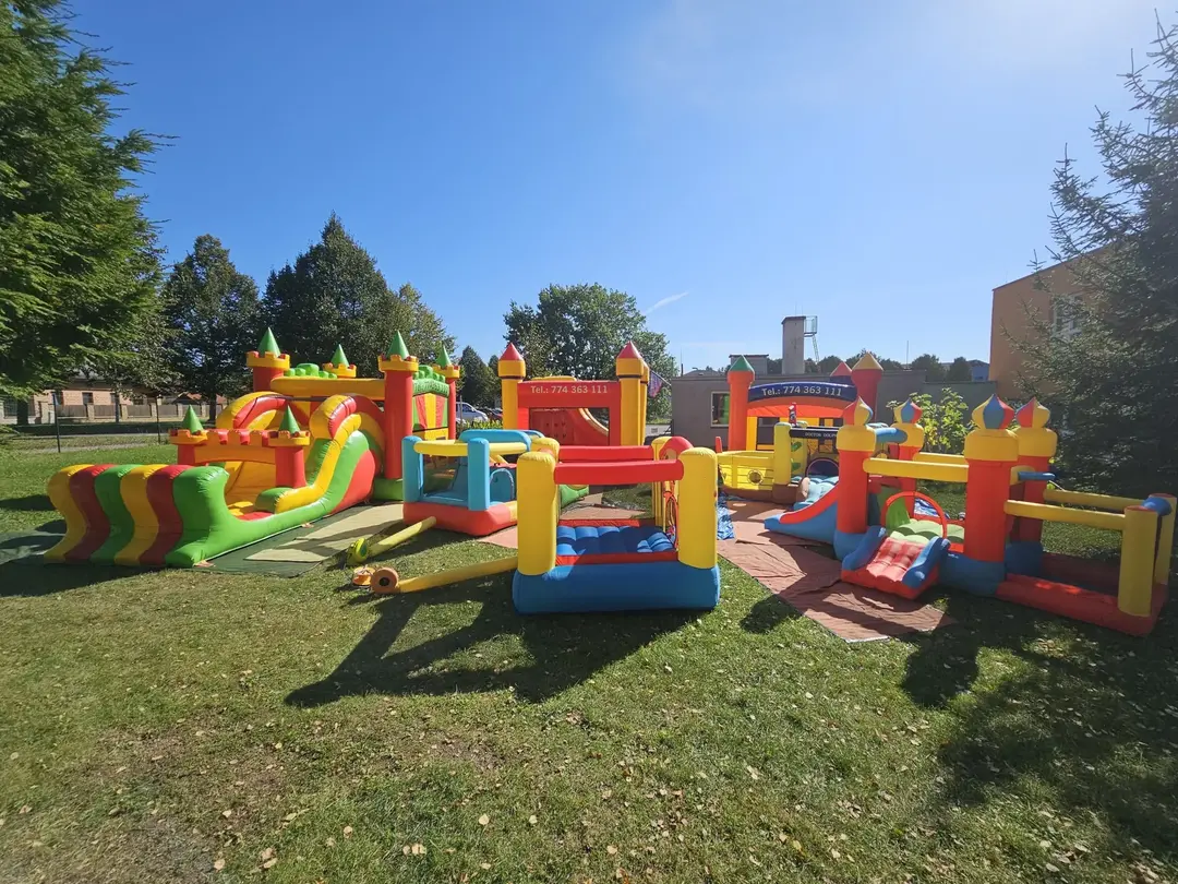 Skákací hrad zelený